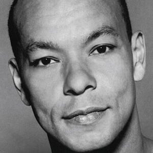 تصویر هنرمند Roland Gift