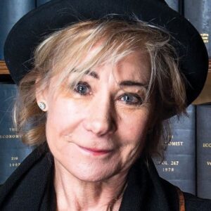 تصویر هنرمند Zoë Wanamaker