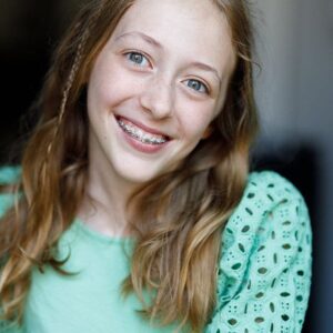 تصویر هنرمند Anaïs Saint-Yves