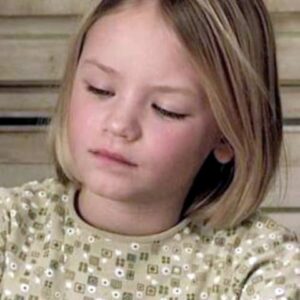 تصویر هنرمند Claire Pakis