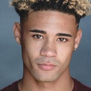 تصویر هنرمند Darragh Hand