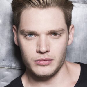 تصویر هنرمند Dominic Sherwood