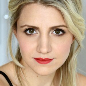 تصویر هنرمند Annaleigh Ashford