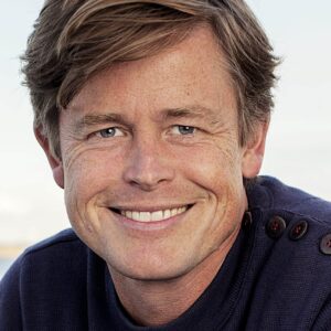 تصویر هنرمند Caspar Phillipson