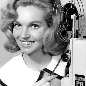 تصویر هنرمند Marian Collins