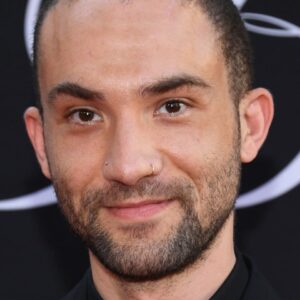 تصویر هنرمند Chayse Irvin