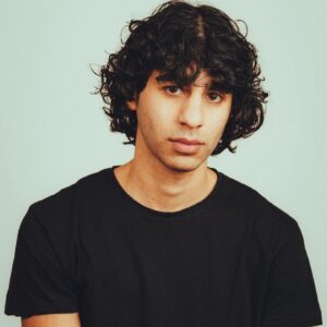 تصویر هنرمند Doguhan Kabadayi