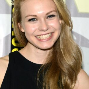 تصویر هنرمند Penelope Mitchell