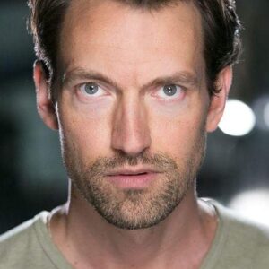 تصویر هنرمند Tom Frederic