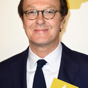 تصویر هنرمند Hugo Guinness