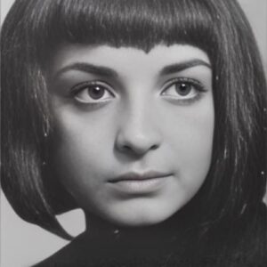 تصویر هنرمند Larisa Khalafova