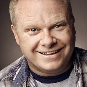 تصویر هنرمند Travis Guba