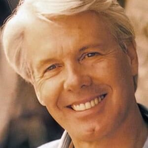 تصویر هنرمند Terry Hughes