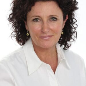 تصویر هنرمند Lyn Paolo