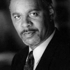 تصویر هنرمند Nathaniel DeVeaux