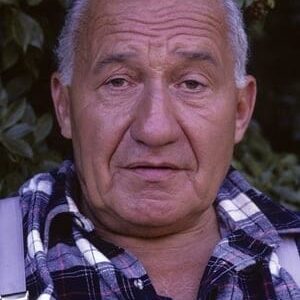 تصویر هنرمند Walter Gotell