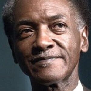 تصویر هنرمند Gilbert R. Hill