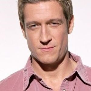 تصویر هنرمند Robert Gant