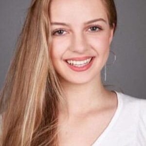 تصویر هنرمند İpek Filiz Yazıcı