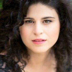 تصویر هنرمند Olivia Stambouliah