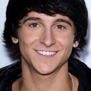تصویر هنرمند Mitchel Musso