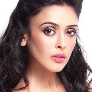 تصویر هنرمند Hrishitaa Bhatt