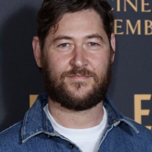 تصویر هنرمند Luke Goebel