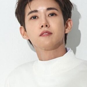 تصویر هنرمند Hwang Kwang-hee