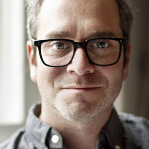 تصویر هنرمند Tim Sutton