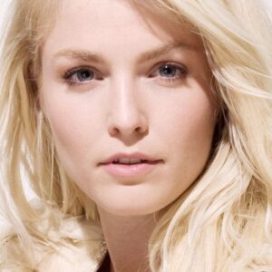 تصویر هنرمند Whitney Able