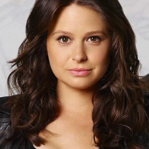 تصویر هنرمند Katie Lowes