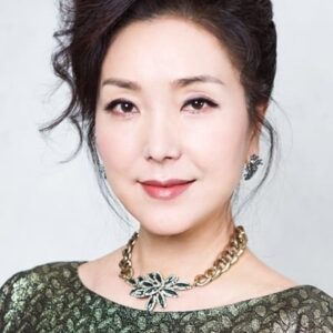 تصویر هنرمند Lee Hwi-hyang