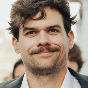 تصویر هنرمند Michael Waldron