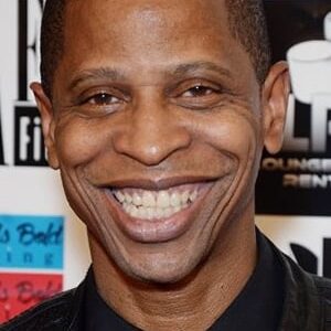 تصویر هنرمند Larry B. Scott