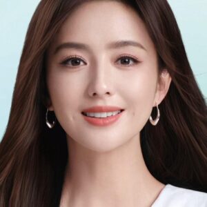 تصویر هنرمند Tong Liya