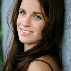 تصویر هنرمند Emily Ann Lloyd