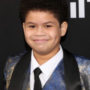 تصویر هنرمند Esai Daniel Cross