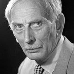 تصویر هنرمند Nikolai Sergeyev