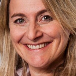 تصویر هنرمند Emma Kennedy