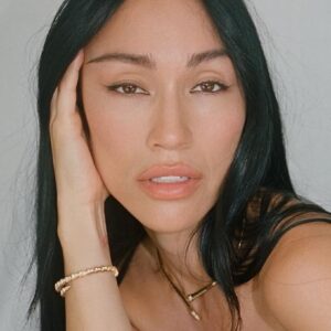 تصویر هنرمند Stephanie Suganami