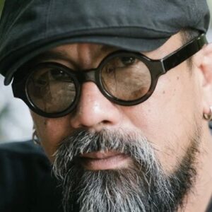 تصویر هنرمند Surasak Wongthai