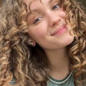 تصویر هنرمند Iris Mealor Olsen