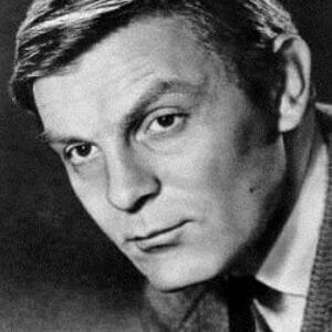 تصویر هنرمند Yuriy Nazarov