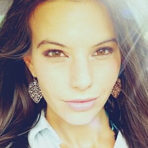 تصویر هنرمند Lauran Foster