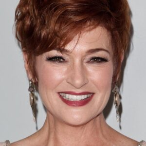 تصویر هنرمند Carolyn Hennesy