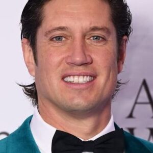 تصویر هنرمند Vernon Kay