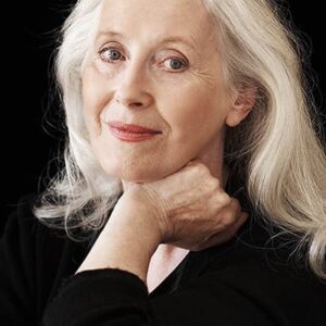 تصویر هنرمند Julia Blake