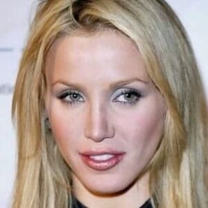 تصویر هنرمند Amanda Swisten