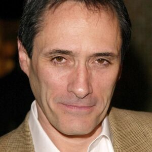 تصویر هنرمند George DelHoyo