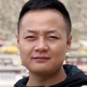 تصویر هنرمند Tiezhi Cui